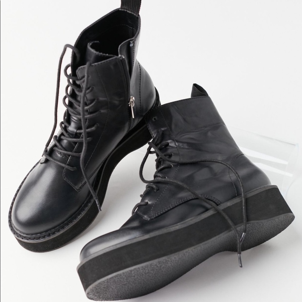 UO Gemma Utility Boot🦄